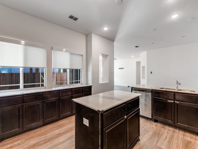 532 Val Verde Street, Aubrey, TX 76227