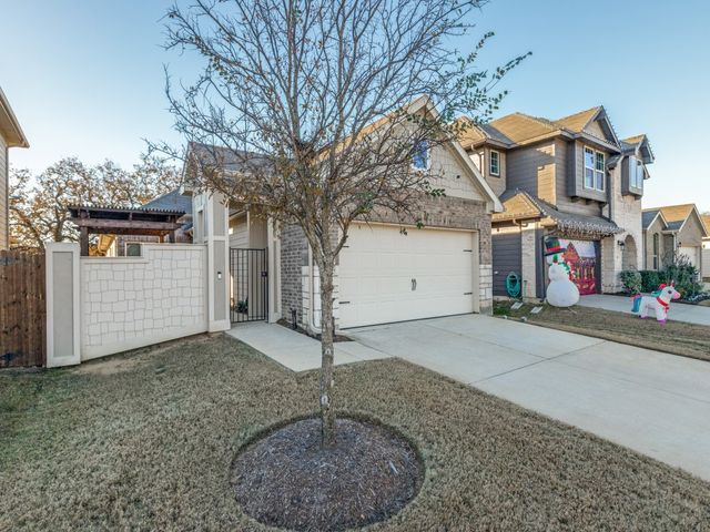 532 Val Verde Street, Aubrey, TX 76227