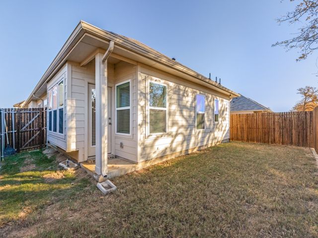 532 Val Verde Street, Aubrey, TX 76227