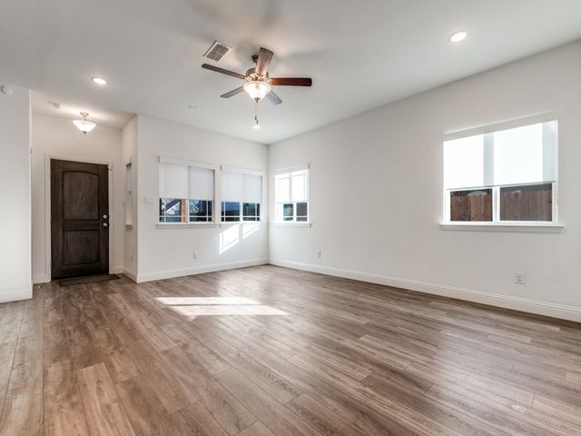 532 Val Verde Street, Aubrey, TX 76227