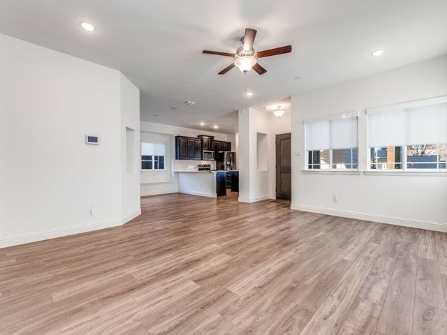 532 Val Verde Street, Aubrey, TX 76227