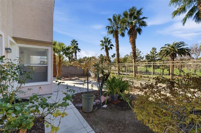 149 Lakewood Garden Drive, Las Vegas, NV 89148