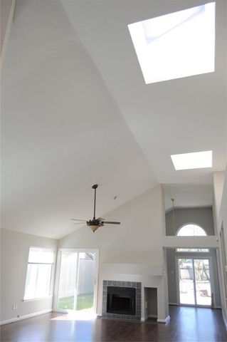 8639 Sparkling Springs Drive, Houston, TX 77095