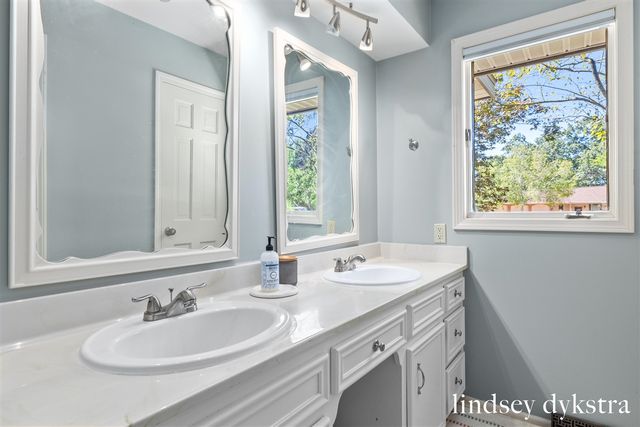7395 Whispering Ridge Street, Grand Rapids, MI 49546