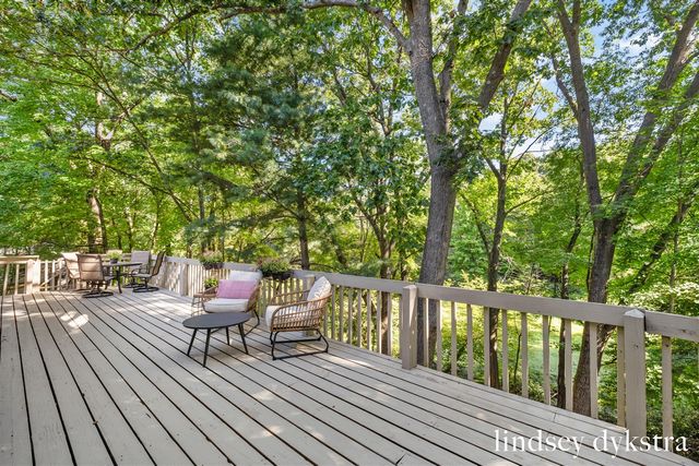 7395 Whispering Ridge Street, Grand Rapids, MI 49546