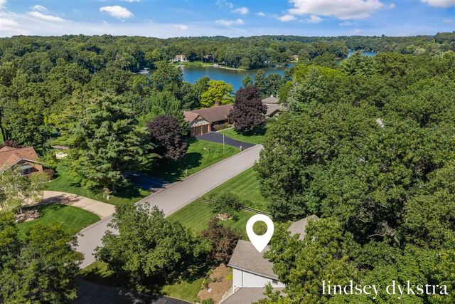 7395 Whispering Ridge Street, Grand Rapids, MI 49546
