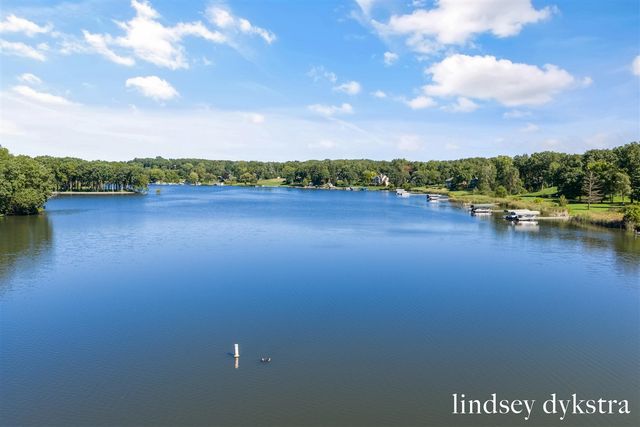 7395 Whispering Ridge Street, Grand Rapids, MI 49546
