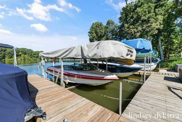 7395 Whispering Ridge Street, Grand Rapids, MI 49546