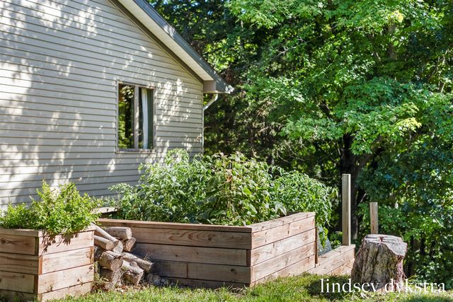 7395 Whispering Ridge Street, Grand Rapids, MI 49546