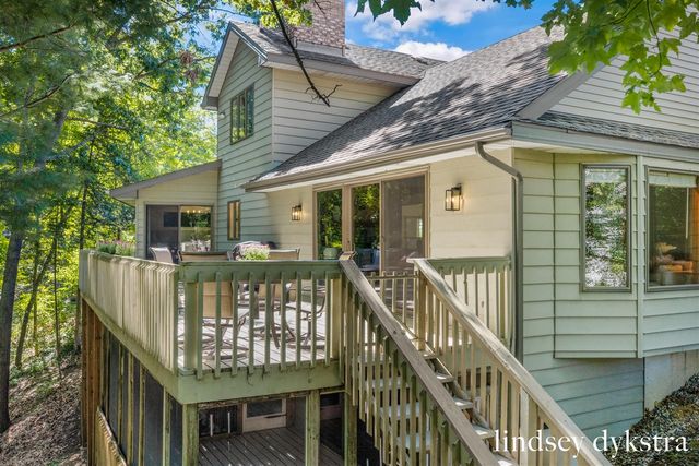 7395 Whispering Ridge Street, Grand Rapids, MI 49546