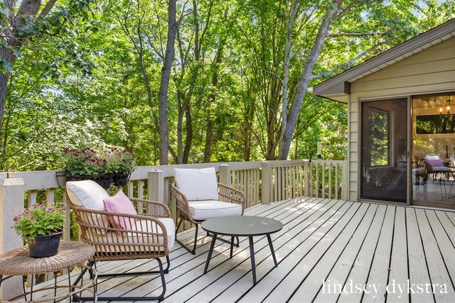 7395 Whispering Ridge Street, Grand Rapids, MI 49546