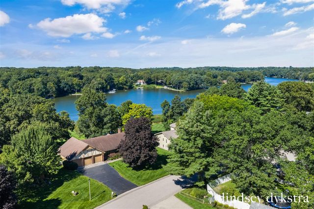 7395 Whispering Ridge Street, Grand Rapids, MI 49546