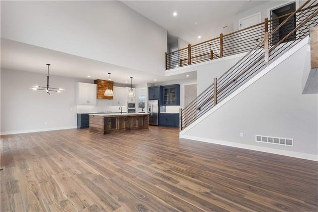 16965 W 172nd Terrace, Olathe, KS 66062