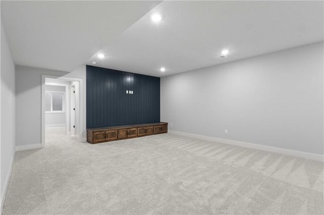 16965 W 172nd Terrace, Olathe, KS 66062