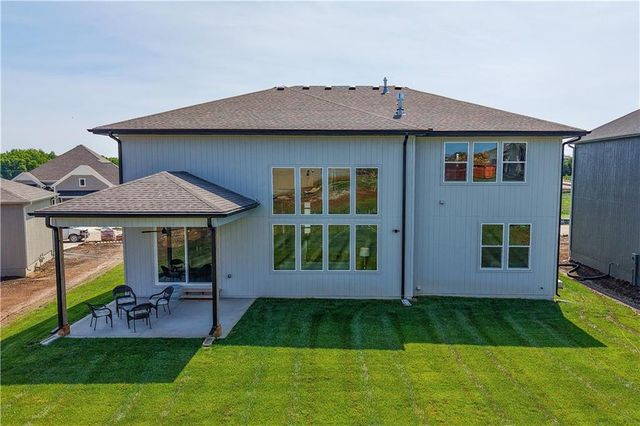 16965 W 172nd Terrace, Olathe, KS 66062