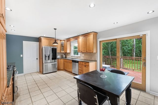 182 Lake Rd, Morris Twp., NJ 07960
