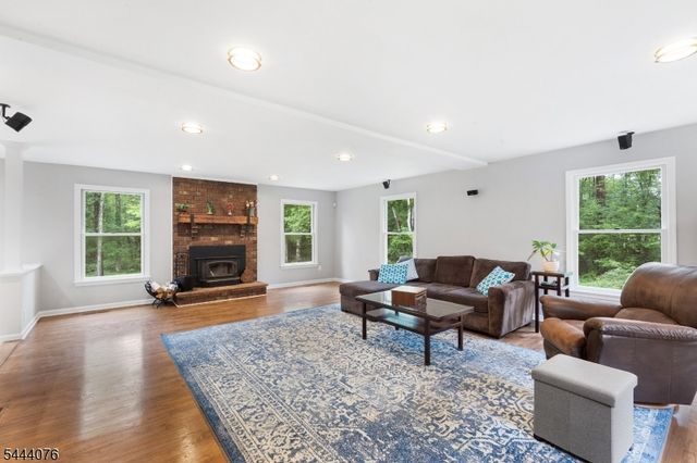 182 Lake Rd, Morris Twp., NJ 07960
