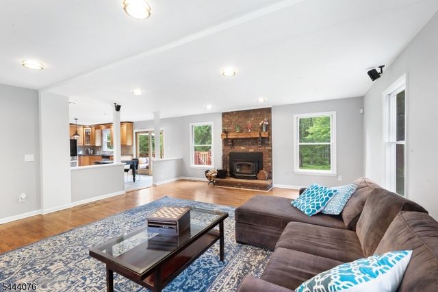 182 Lake Rd, Morris Twp., NJ 07960