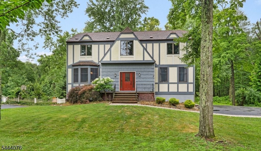 182 Lake Rd, Morris Twp., NJ 07960