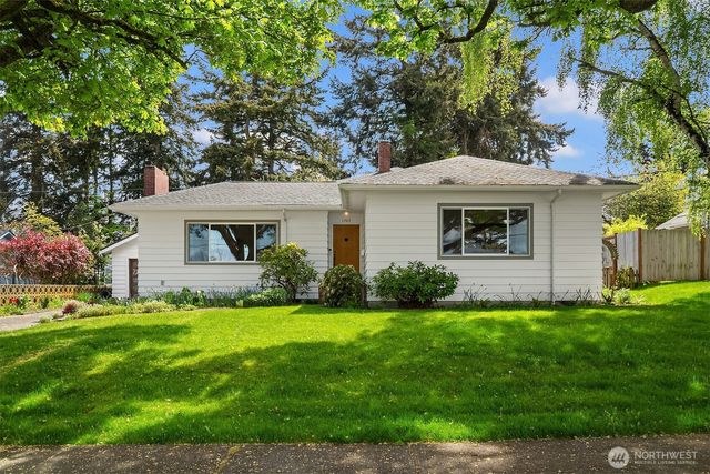 1707 8th Street, Anacortes, WA 98221