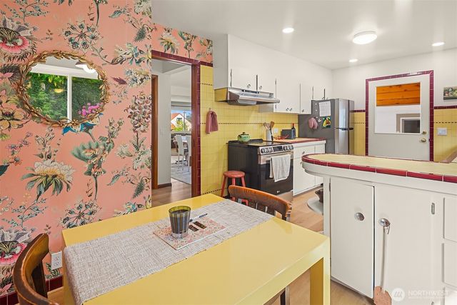 1707 8th Street, Anacortes, WA 98221