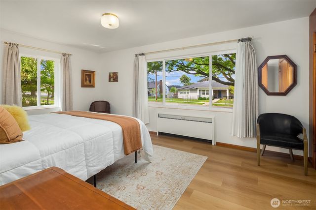 1707 8th Street, Anacortes, WA 98221