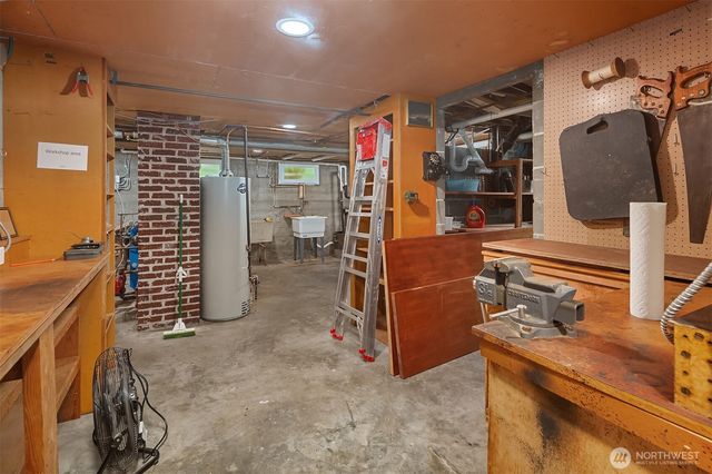 1707 8th Street, Anacortes, WA 98221