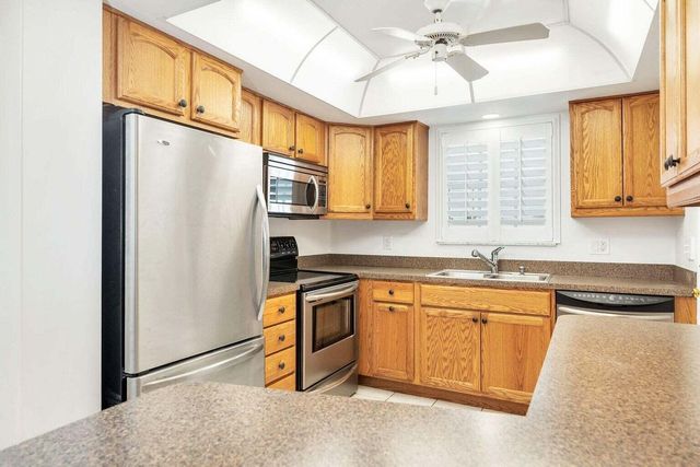 907 Marina Drive 402, North Palm Beach, FL 33408