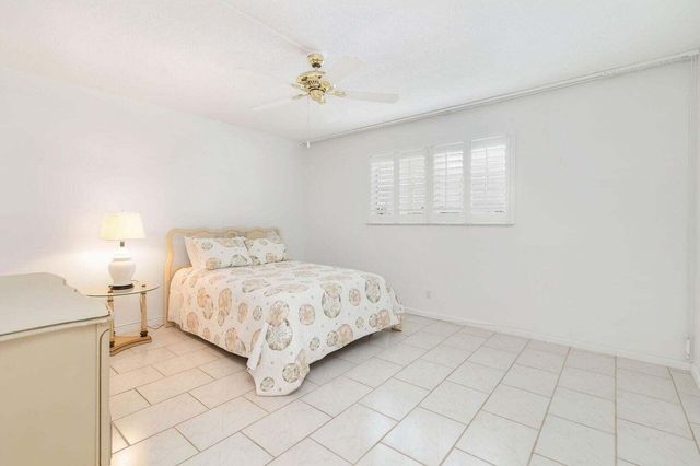 907 Marina Drive 402, North Palm Beach, FL 33408