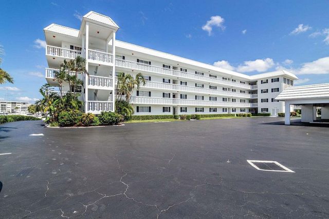 907 Marina Drive 402, North Palm Beach, FL 33408