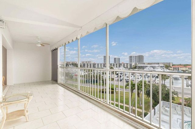 907 Marina Drive 402, North Palm Beach, FL 33408