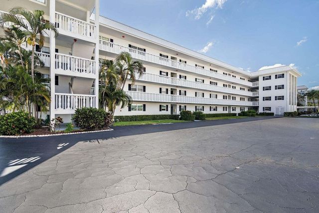 907 Marina Drive 402, North Palm Beach, FL 33408