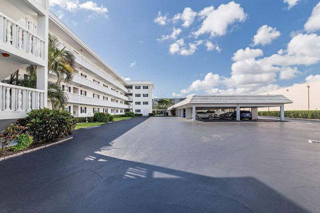 907 Marina Drive 402, North Palm Beach, FL 33408