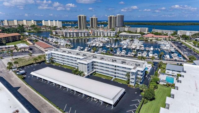 907 Marina Drive 402, North Palm Beach, FL 33408