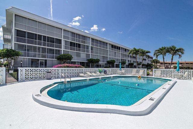 907 Marina Drive 402, North Palm Beach, FL 33408