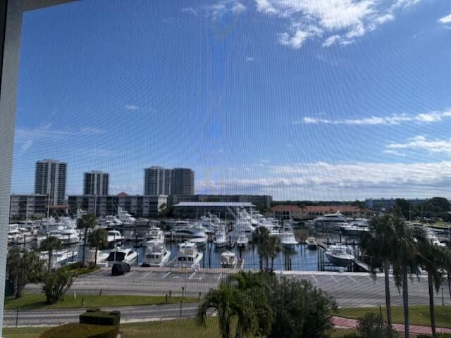 907 Marina Drive 402, North Palm Beach, FL 33408