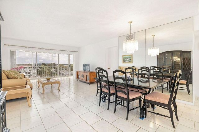907 Marina Drive 402, North Palm Beach, FL 33408