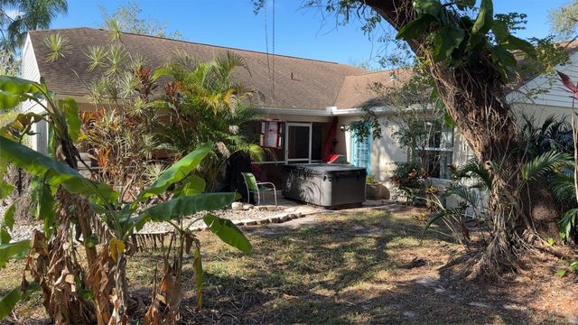 6005 PROMENADE COURT, Bradenton, FL 34203