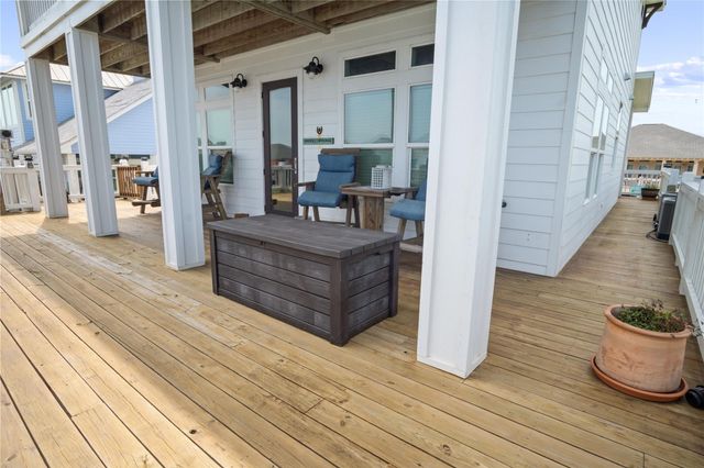 2630 Breaker Drive, Crystal Beach, TX 77650