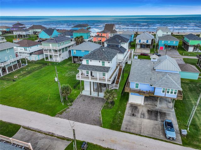 2630 Breaker Drive, Crystal Beach, TX 77650