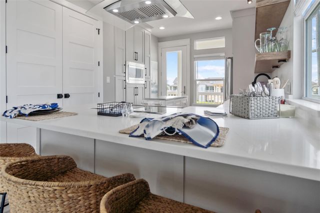2630 Breaker Drive, Crystal Beach, TX 77650
