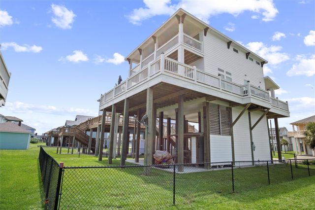 2630 Breaker Drive, Crystal Beach, TX 77650