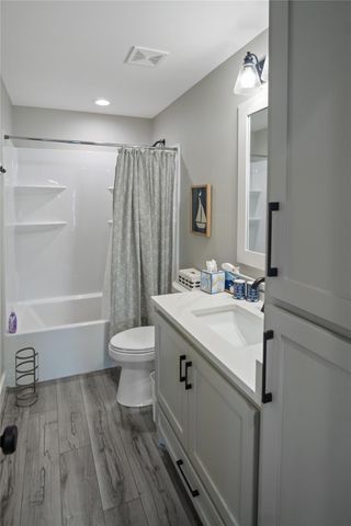 2630 Breaker Drive, Crystal Beach, TX 77650
