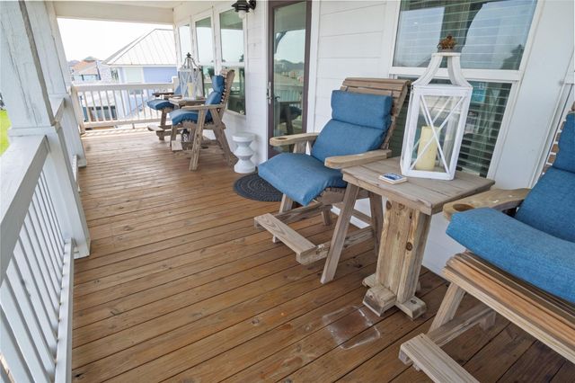 2630 Breaker Drive, Crystal Beach, TX 77650