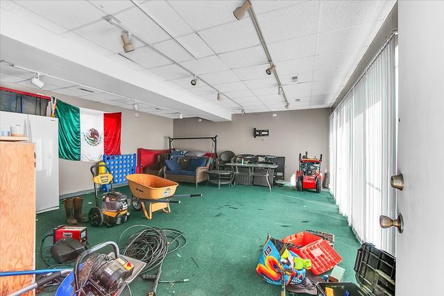 4108 W 103RD Street, Oak Lawn, IL 60453
