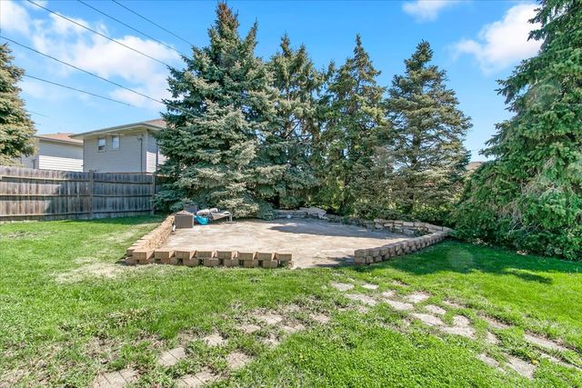 4108 W 103RD Street, Oak Lawn, IL 60453
