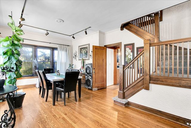 4108 W 103RD Street, Oak Lawn, IL 60453