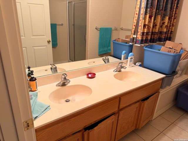 118 HEINEN RD, Bandera, TX 78003