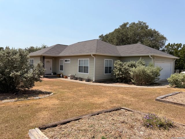 118 HEINEN RD, Bandera, TX 78003