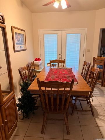 118 HEINEN RD, Bandera, TX 78003